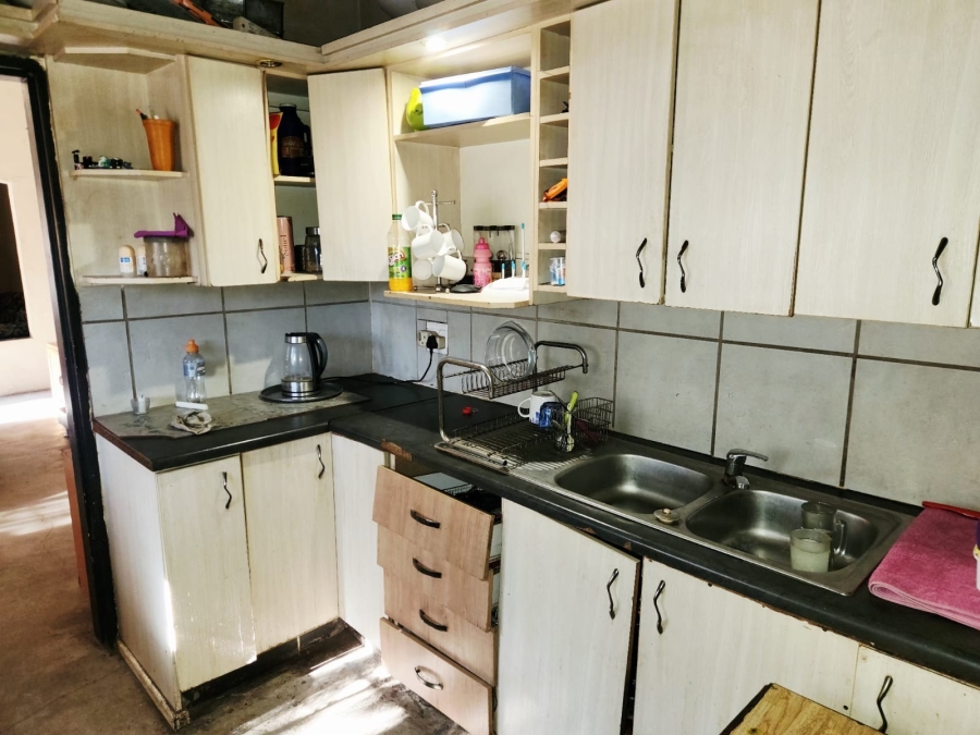 2 Bedroom Property for Sale in Oos Einde North West
